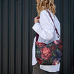 Beuteltasche Imagine „Pfingstrosen Nacht“