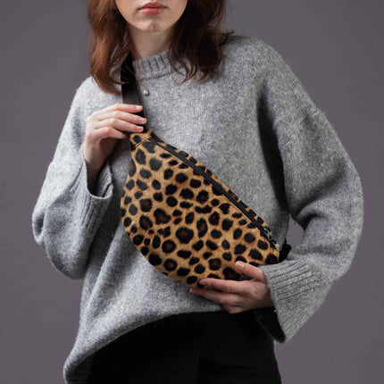 Bauchtasche Nr. 2 Classy „Leopard“