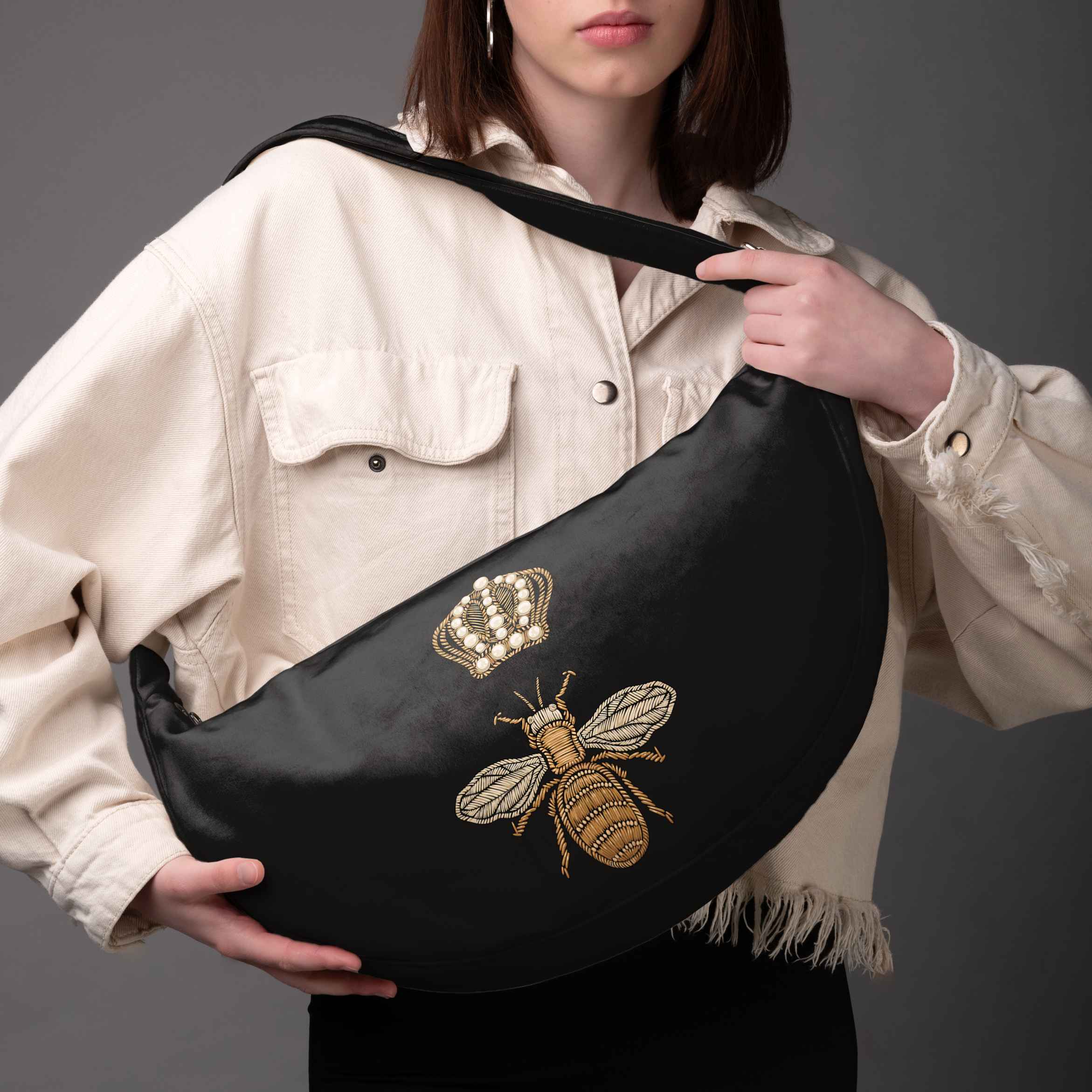 Hobo bag „Goldene Biene“