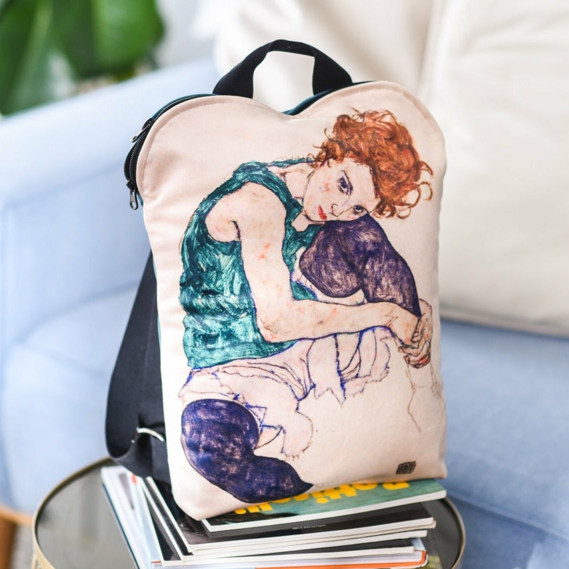 Rucksack Nr. 1 Egon Schiele „Sitzende Frau mit angezogenen Beinen“