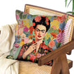 Zierkissen Imagine „Frida in Blumen“ 