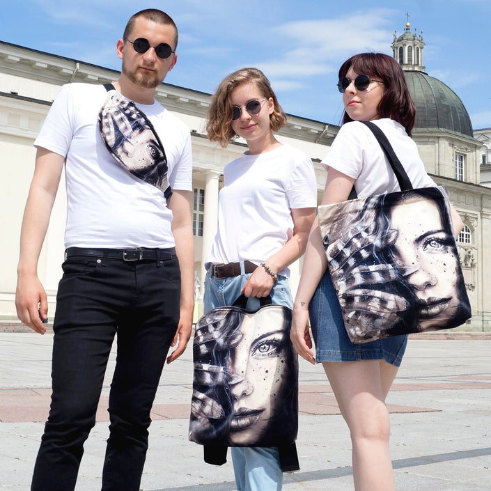 Bauchtasche „Mädchen mit einer Fede“