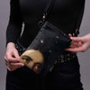 Handytasche „Porträt von Urania“