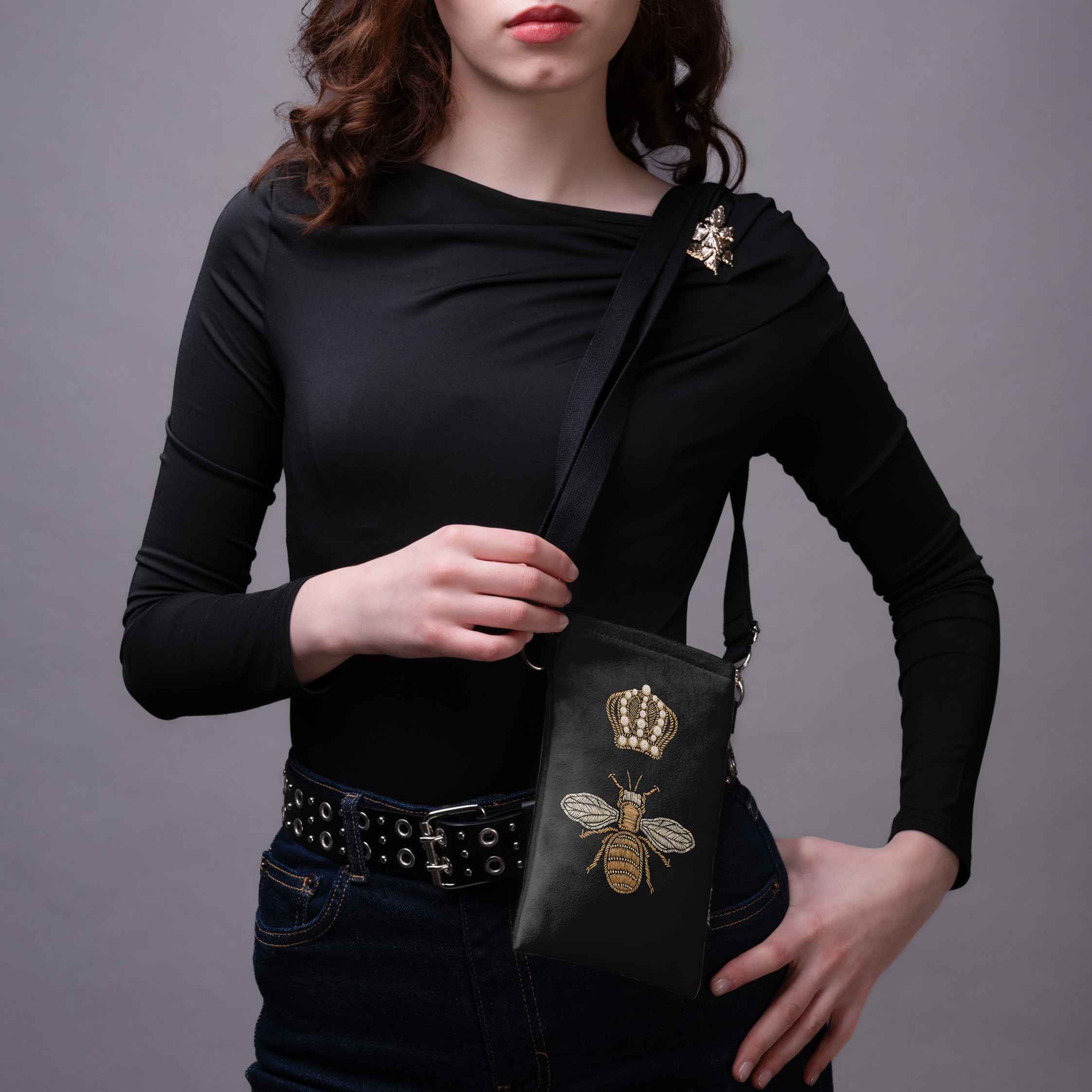 Handytasche „Goldene Biene“