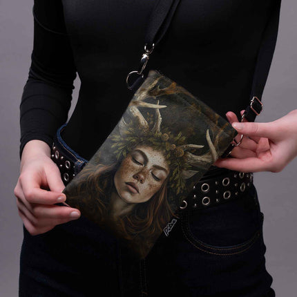Handytasche Imagine „Heidnische Frau“