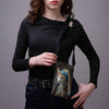 Handytasche Imagine „Katze mit Perlenohrring“