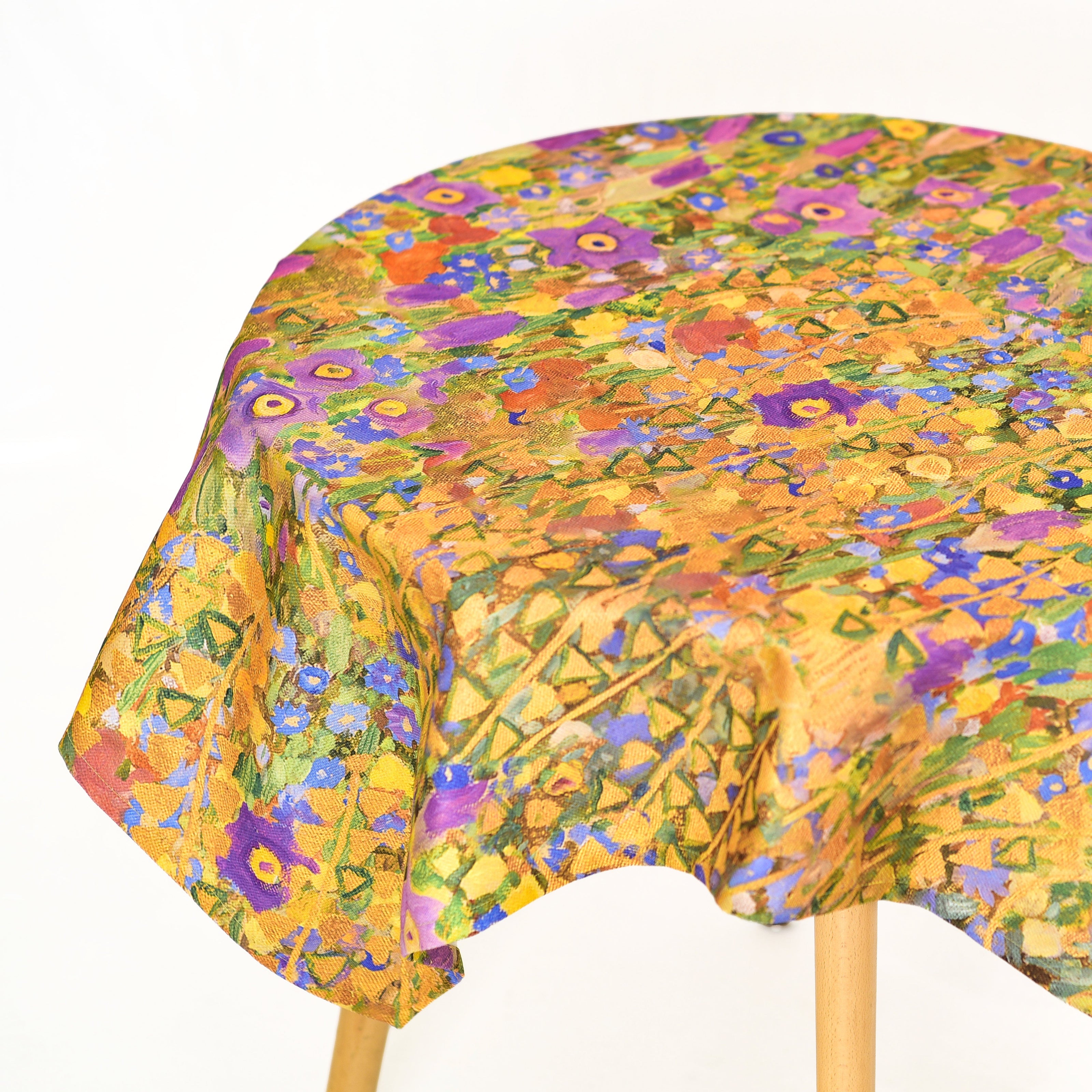 Tischdecke aus recyceltem Stoff Gustav Klimt „Der Kuss“ 