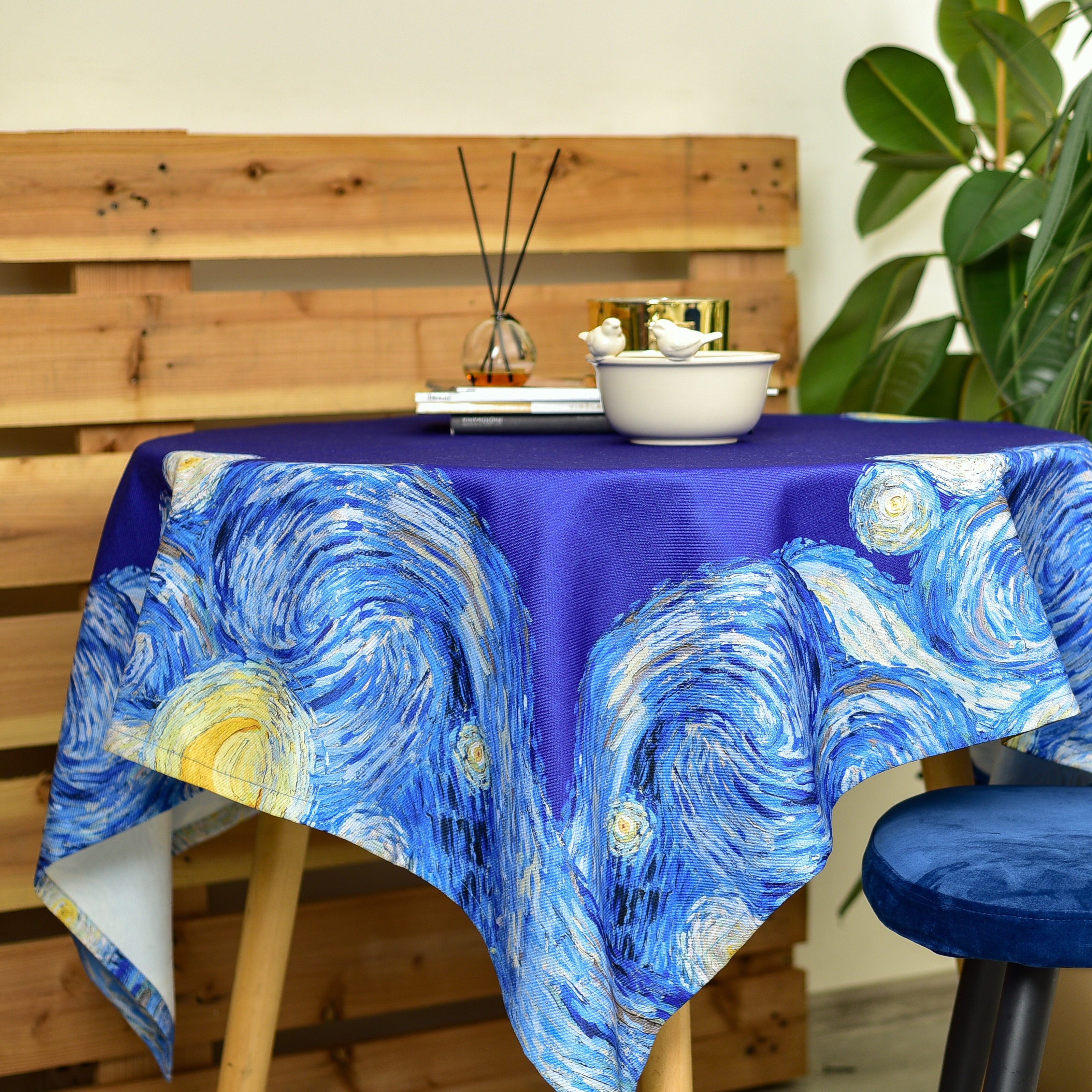 Tischdecke aus recyceltem Stoff Vincent van Gogh „Sternennacht“ 